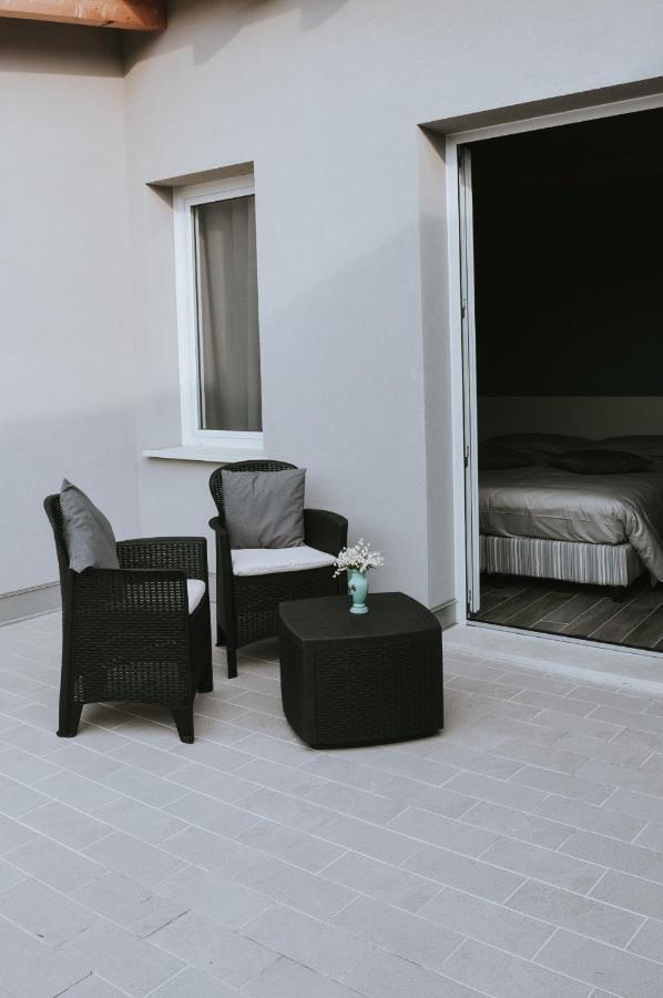 Hotel Cavallo Bianco Reggiolo エクステリア 写真