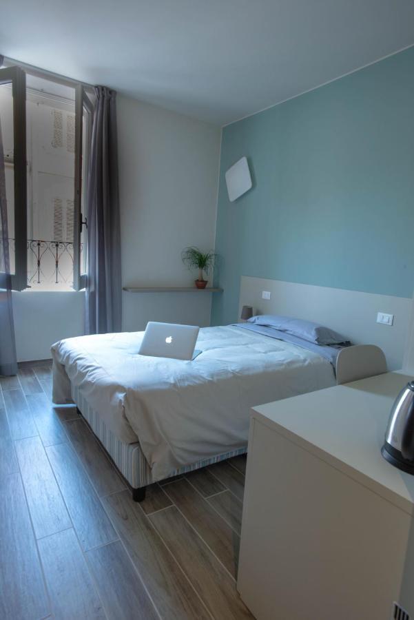 Hotel Cavallo Bianco Reggiolo エクステリア 写真