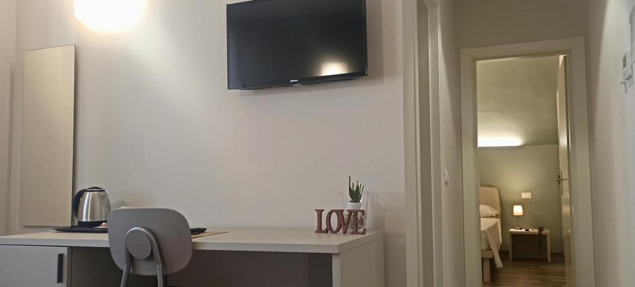 Hotel Cavallo Bianco Reggiolo エクステリア 写真